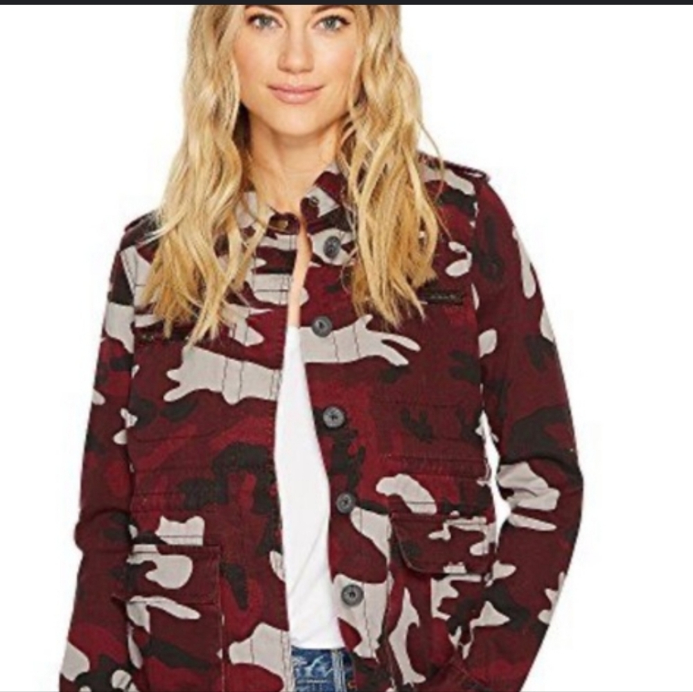 Camouflage Button-Up Jacket